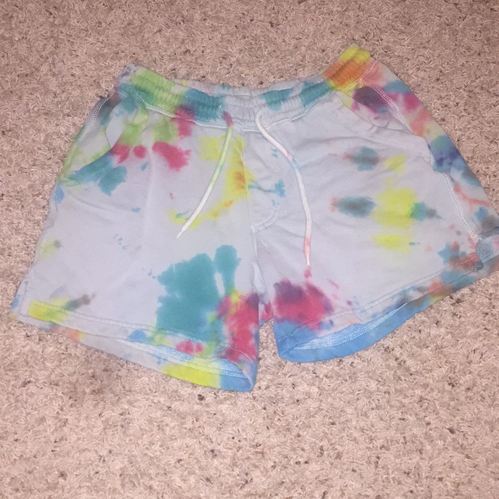 🔵UO Tie Dyed Shorts🔵